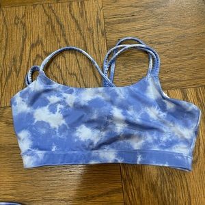 GapFit sports bra - blue tie dye